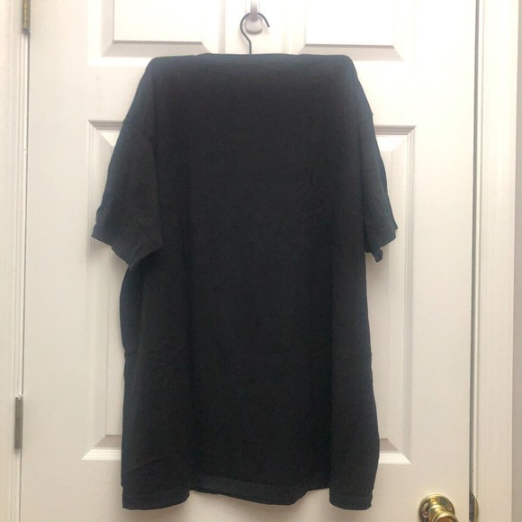 Stranger Things Adult 2XL "THE UPSIDE DOWN" Drawing T-Shirt, Black - Picture 3 of 4